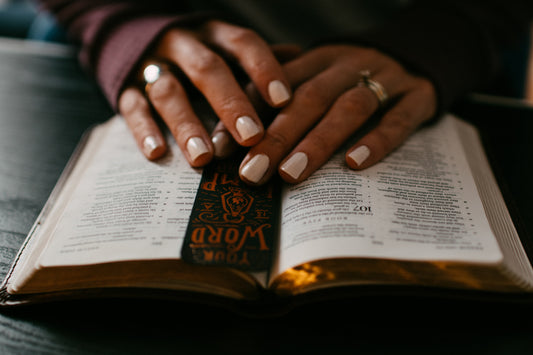 How Often Should I Read the Bible? By Lara d'Entremont
